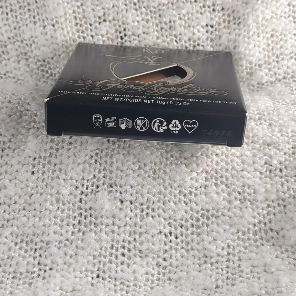 KVD (Kat Von D) Good Apple Foundation Balm in Medium 042, 10g/0.35oz